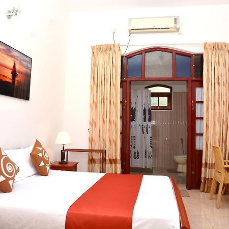 Robi Garden Villa Негомбо Экстерьер фото