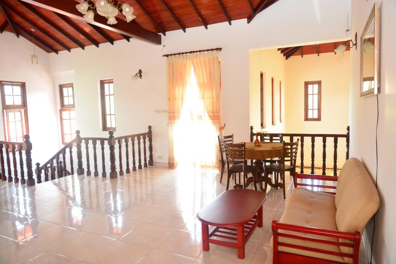 Robi Garden Villa Негомбо Экстерьер фото